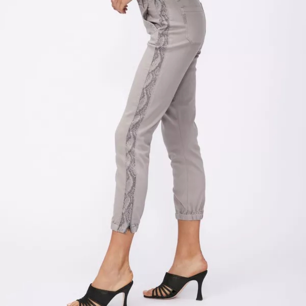 PAIGE Mayslie Jogger T2aupe Pants with Unique Trim